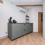 Apartment Mikolowska 2 *